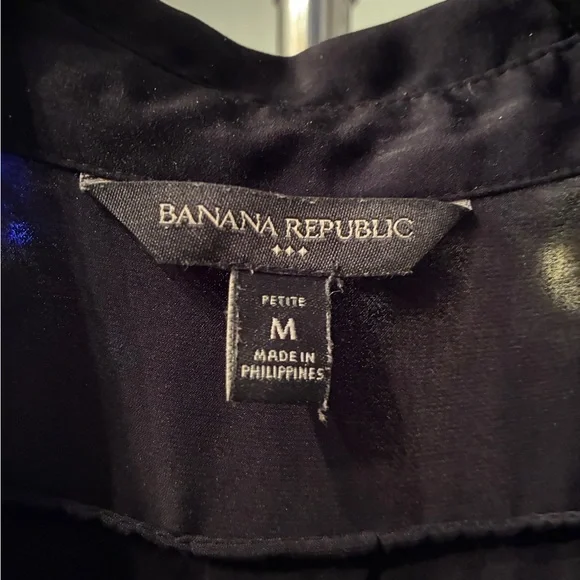 Banana Republic Classic Black Button Down Shirt‎ - Picture 2 of 8